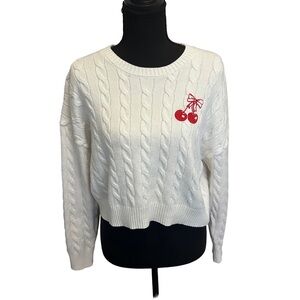 🍒Arden B White Cropped Soft Sweater with Pretty Red Cherry Detail Size S